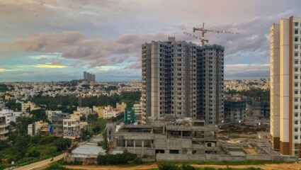 Real Estate क्षेत्रात 16000 रोजगार संधी! ₹४,५०० कोटींची होणार गुंतवणूक