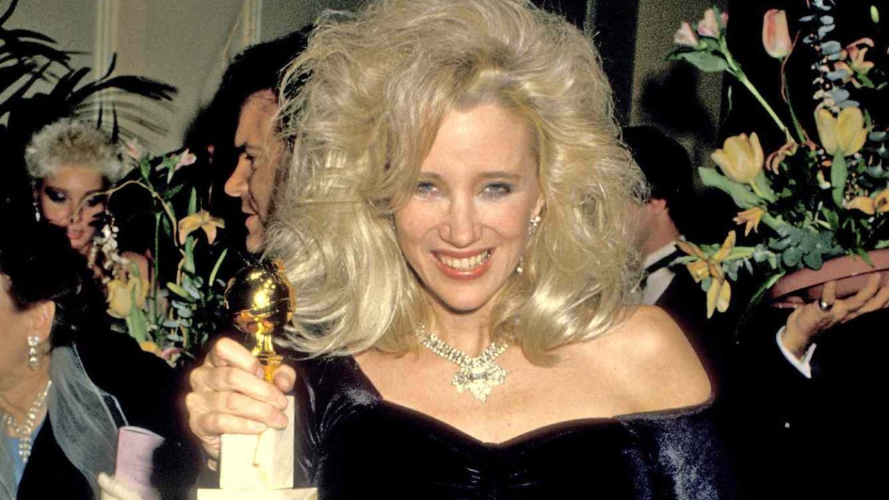 Sally Kirkland: ऑस्कर-नामांकित अभिनेत्रीचे वयाच्या ८४ व्या वर्षी निधन, ‘अ‍ॅना’ चित्रपटामधून मिळवली प्रसिद्धी