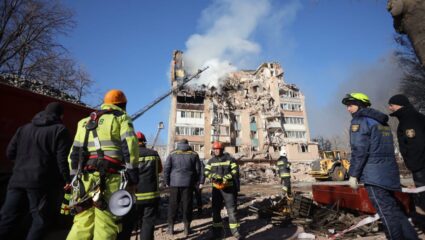 VIDEO: एका रात्रीत 476 हल्ले! ड्रोन–मिसाईल महाआक्रमणामुळे टेर्नोपिल हादरले; 25 जण ठार, 19 जण जिवंत जाळले