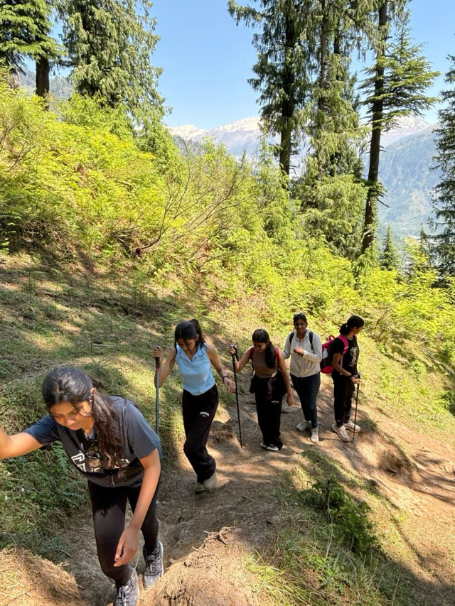 ट्रेकिंगला जाताना मिठाची पिशवी का सोबत न्यावी माहितेय?