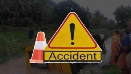 ओव्हरटेकचा प्रयत्न जीवावर बेतला; ट्रॅक्टर ट्रॉलीखाली सापडून एकाचा मृत्यू, एकजण गंभीर जखमी
