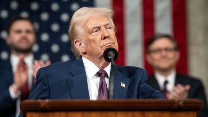 ट्रम्प यांचा पुन्हा आक्रमक पवित्रा!  G-20 परिषदेवर टाकला बहिष्कार; दक्षिण आफ्रिकेवर गंभीर आरोप