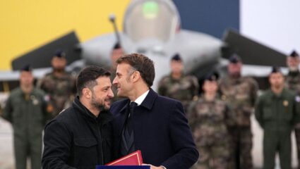 झेलेन्स्कींचा मोठा डाव! फ्रान्ससोबत केला मोठा शस्त्रास्त्र करार, रशियावर दबाव वाढणार?