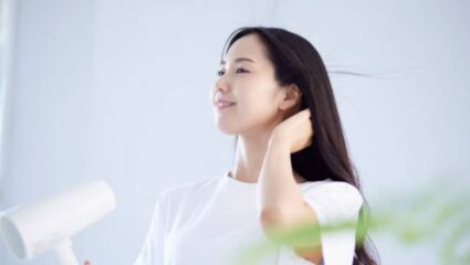 जपानी महिलांच्या सुंदर सिल्की केसांचे रहस्य! दैनंदिन वापरात ‘या’ गोष्टी फॉलो केल्यास होतील लांबलचक मजबूत केस