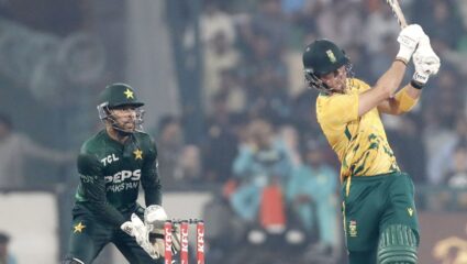 PAK vs SA : बाबर आझम फेल झाल्यानंतर पाकिस्तानचा कमबॅक! दक्षिण आफ्रिकेचा निराशाजनक पराभव, मालिकेत बरोबरी