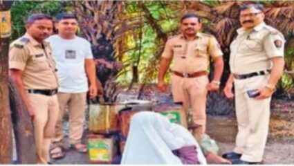 Akola Crime: पोलिसांची धडक कारवाई; चार देशी दारू अड्ड्यांवर धाडी, ६५ हजार रुपयांचा मुद्देमाल जप्त!