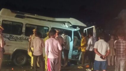 Jodhpur Accident: मोठी बातमी! जोधपूरमध्ये भीषण अपघात, थांबलेल्या ट्रकला टूरिस्ट बस धडकली; १८ भाविकांचा जागीच मृत्यू