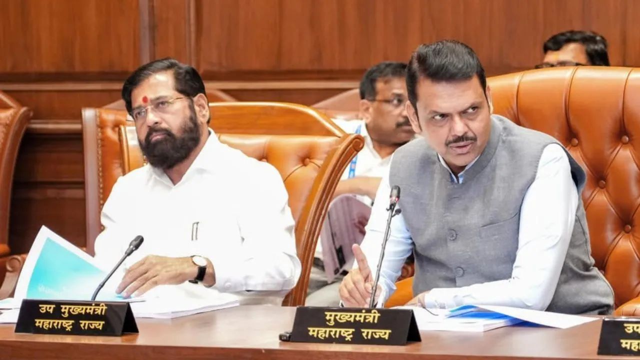 Maharashtra च्या राजकारणात भूकंप? शिवसेनेच्या मंत्र्यांचा मंत्रिमंडळ बैठकीवर बहिष्कार, निवडणुकीआधी काय घडले?