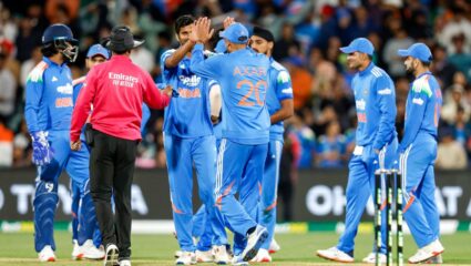 IND vs SA ODI Series: दक्षिण आफ्रिकेविरुद्ध वनडे मालिकेसाठी टीम इंडियाची घोषणा! रोहित शर्मा नाही, तर ‘या’ खेळाडूकडे संघाची कमान