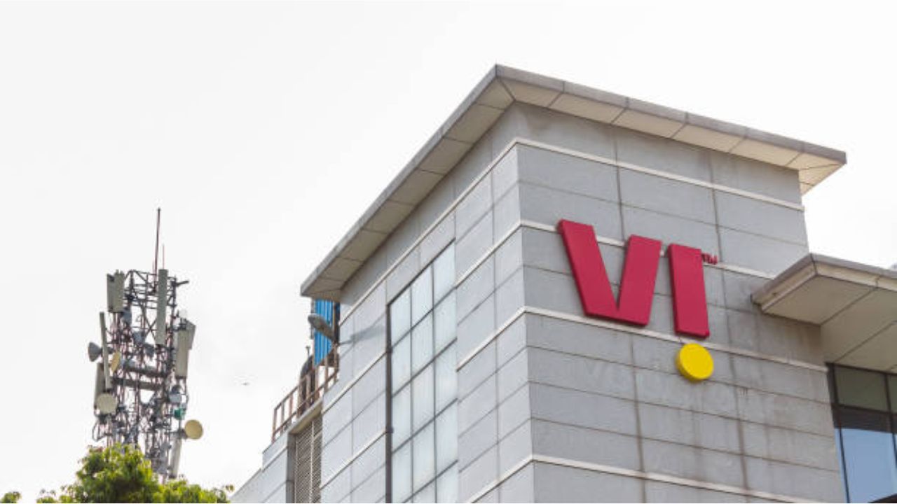 अमेरिकन फर्मचा खेळ! Vodafone Idea Jio ला देणार टक्कर! बुडत्या कंपनीला मिळाली ५३ हजार कोटींची ‘संजीवनी’