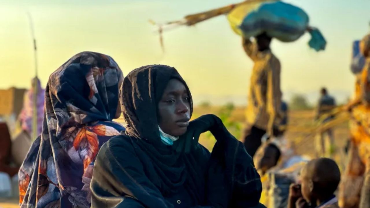Sudan Crisis : सुदानमध्ये मृत्यूतांडव..! मृतदेहांचा साचला खच..; अंतराळातून टिपले भयावह दृश्य