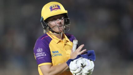 WPL 2026 Auction : एलिसा हिली का अनसोल्ड झाली? आश्चर्यकारक कारण झाले उघड, दिप्ती शर्मा ठरली दुसरी सर्वात महागडी खेळाडू