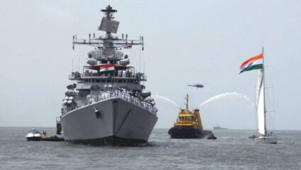 Indian Navy : भारतीय नौदल किती आहे सक्षम? शेजारील देशांच्या तुलनेत तयारी किती?
