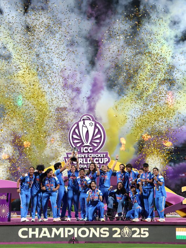 ओ वुमनिया.. चॅम्पियन इंडिया..