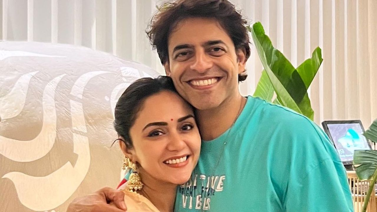 अमृताने फक्त सिनेमांमध्ये नाही तर, रिऍलिटी शोमध्ये देखील महत्त्वाची भूमिका बजावली आहे. अभिनेत्रीने नेहमीच तिच्या अभिनयकौशल्याने लिखाण मोहित केले आहे. झलक दिखला जा या हिंदी रिऍलिटी शो मधून अमृताला प्रसिद्धी मिळाली. 