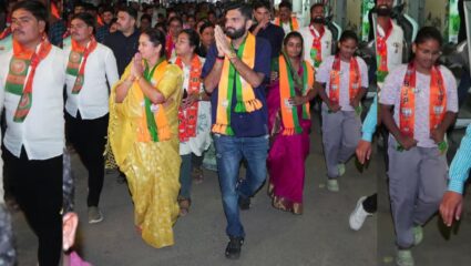 Maharashtra Local Body Election : धाराशिव नगरपालिका निवडणुक प्रचारात नवरदेव मल्हार पाटलांच्या सहभागाने वाढला उत्साह