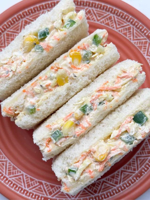 सकाळच्या नाश्त्याला बनवा टेस्टी क्रीम चीज कोल्ड सँडविच