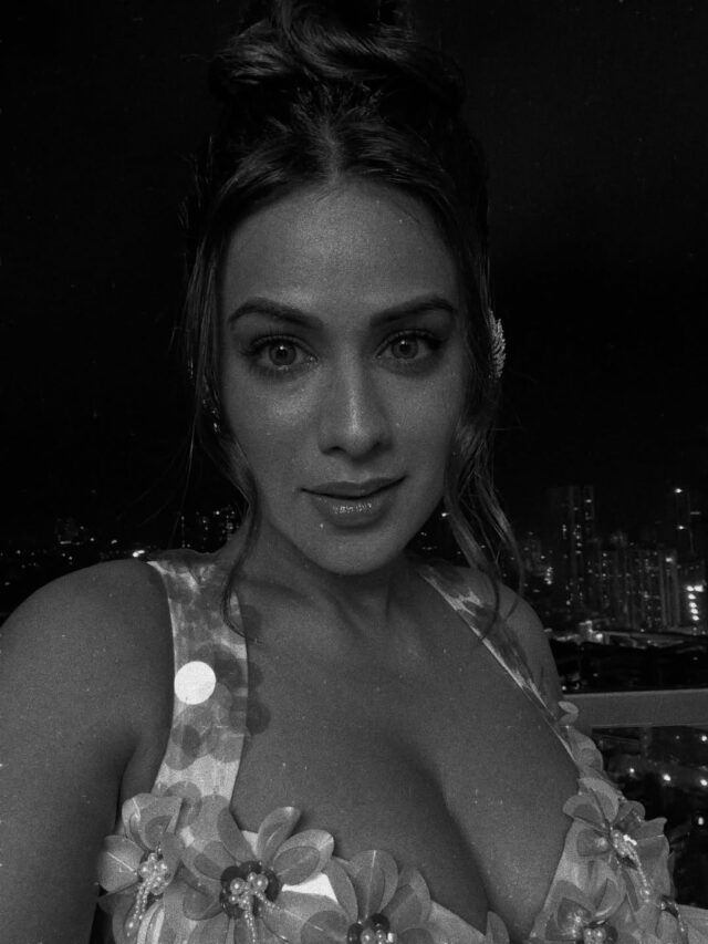 निआ.. जो तुला पाहतो, तो प्रेमात जातो!