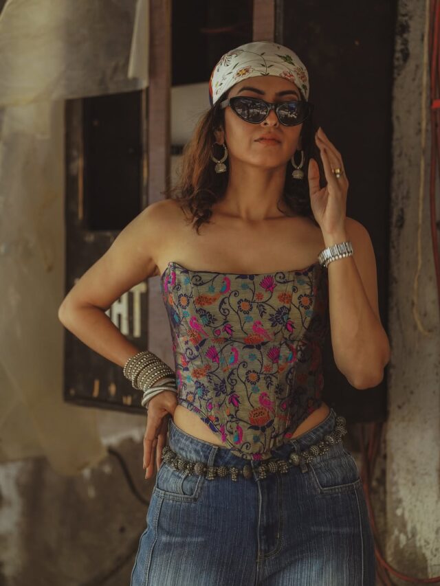 अभिज्ञा भावे... असं वाटत, २४ तास तुझेच गीत गावे!