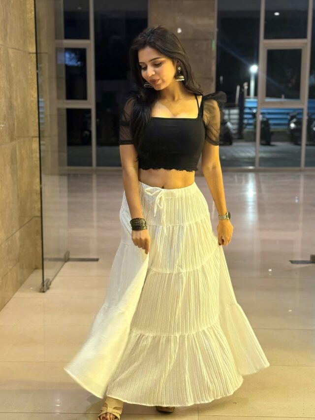 सृष्टी... फक्त तुझ्यावर माझी दृष्टी!