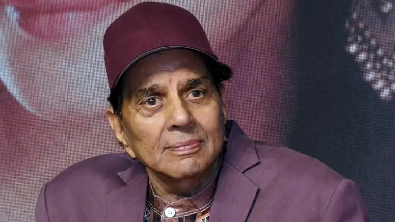 Dharmendra : ज्येष्ठ बॉलिवूड अभिनेते धर्मेंद्र यांची प्रकृती चिंताजनक, व्हेंटिलेटरवर ठेवले, मुंबईतील ब्रीच कँडी रुग्णालयात दाखल