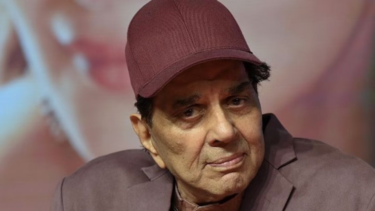 Dharmendra: धर्मेंद्र यांचे ८९ व्या वर्षी निधन: बॉलिवूडचे कार्यक्रम रद्द; रणवीर सिंगच्या ‘धुरंधर’ गाण्याचे लाँच पुढे ढकलले