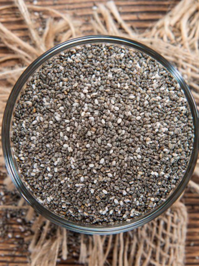 30 दिवस हेल्दी डाएटसोबत खा या सीड्स, शरीराला होतील 10 फायदे