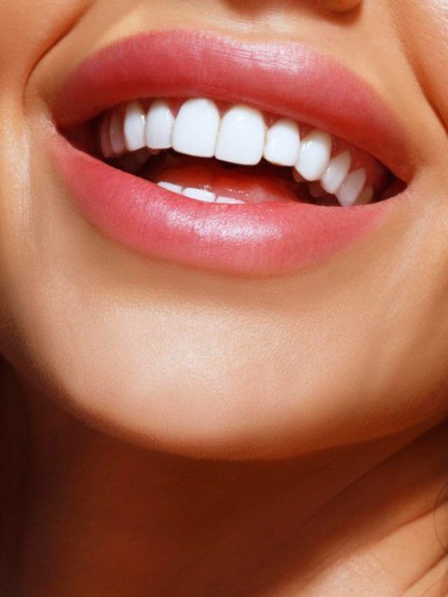 दातांसाठी फ्लॉसिंग का आवश्यक असते? जाणून घ्या ही कारणं