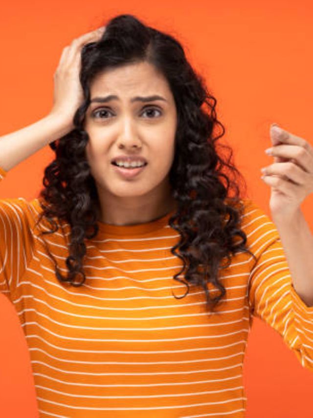 Hair care mistakes: या गोष्टी चुकूनही केसांना लावू नका
