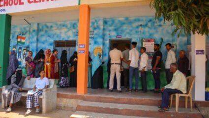 Ahilyanagar News: महायुतीत बेबनाव तर माविआ काही ठिकाणी भक्कम, सर्वच निवडणुक कार्यालयांमध्ये ‘जत्रा’