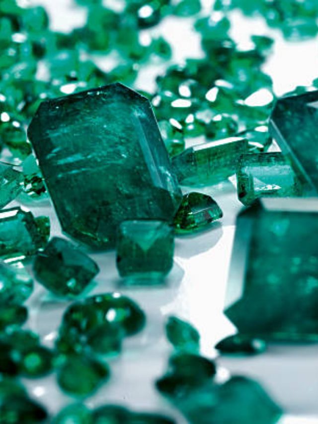 पाचू रत्न परिधान करण्याचे नियम आणि फायदे