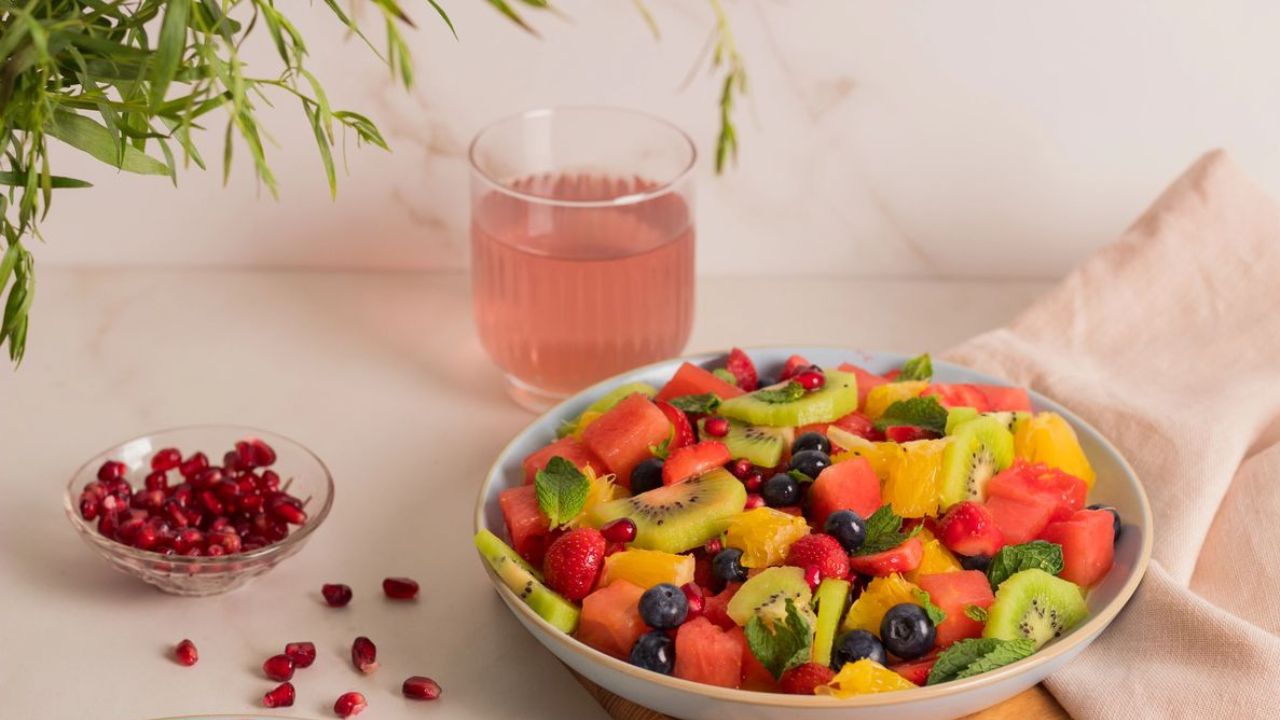 Winter Health Care : नाश्त्याला कोणती फळं खाणं ठरतं फायदेशीर ?