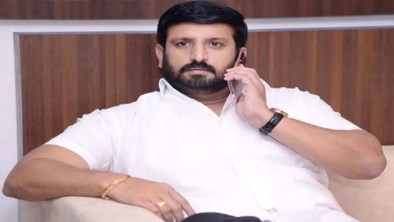 Nilesh Ghaiwal : उच्चशिक्षण घेणारा तरूण गुन्हेगारीकडे वळला; वाचा निलेश घायवळ टोळीचा संपूर्ण इतिहास