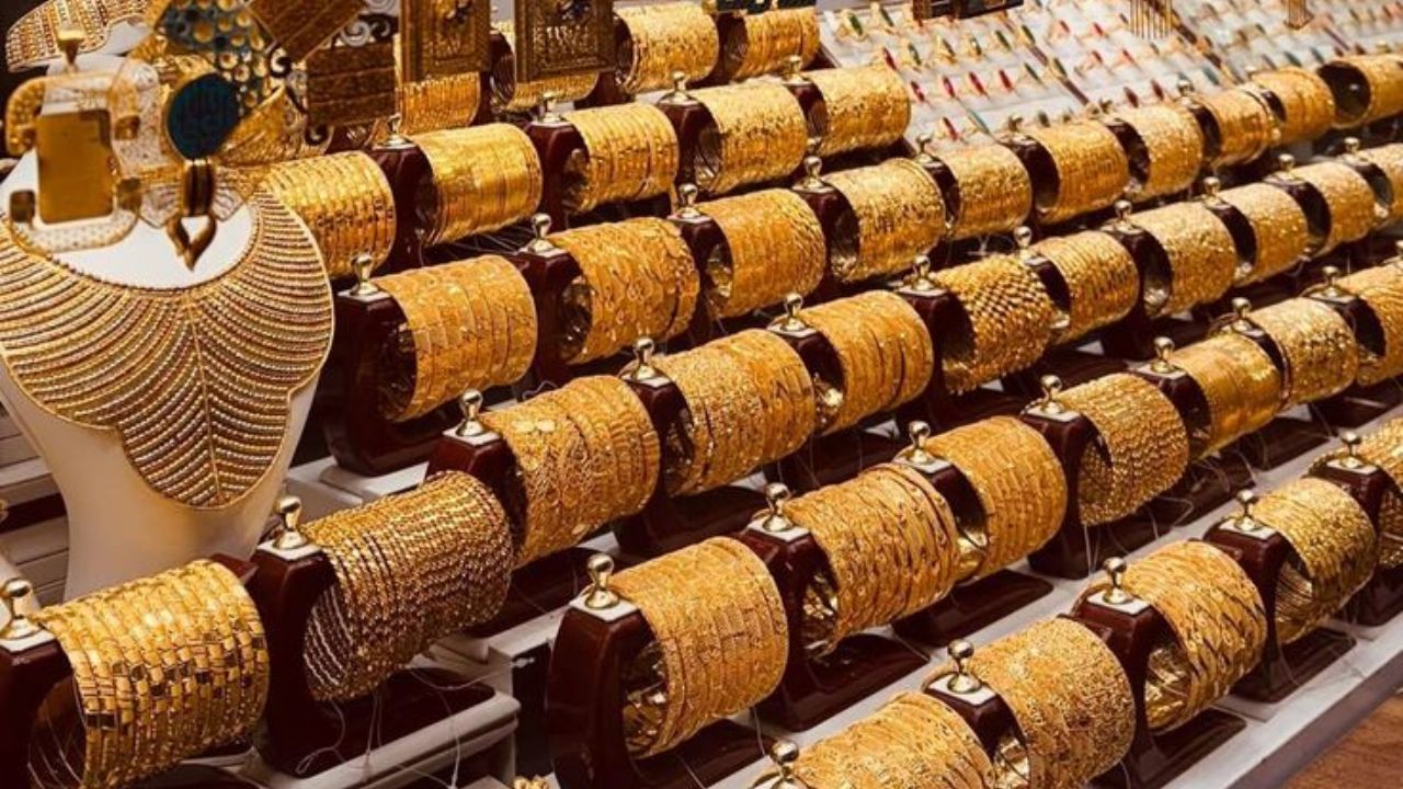 Todays Gold-Silver Price: ग्राहकांचा आनंद द्विगुणित! सोन्या–चांदीच्या भावात अचानक घसरण, बाजारात वाढली खरेदीची लगबग