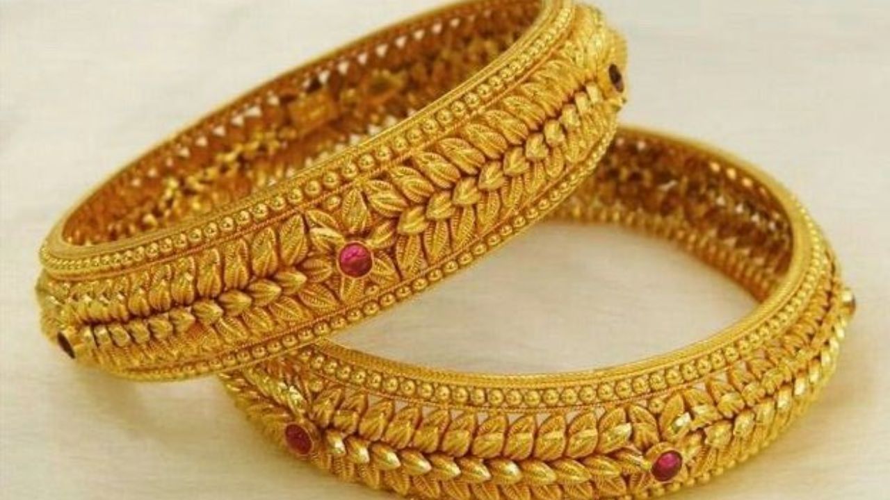 Todays Gold-Silver Price: आनंदवार्ता! सोन्याच्या किंमतीत मोठी घसरण, चांदीचे दरही नरमले! जाणून घ्या सविस्तर