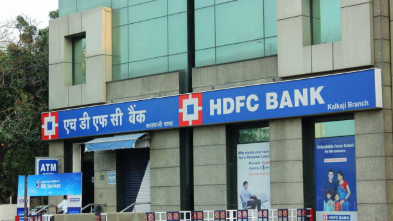 HDFC बँक ग्राहकांनी लक्ष द्या! 8 आणि 15 नोव्हेंबरला UPI सर्व्हिस राहणार बंद, त्वरीत उरका व्यवहार; जाणून घ्या वेळ