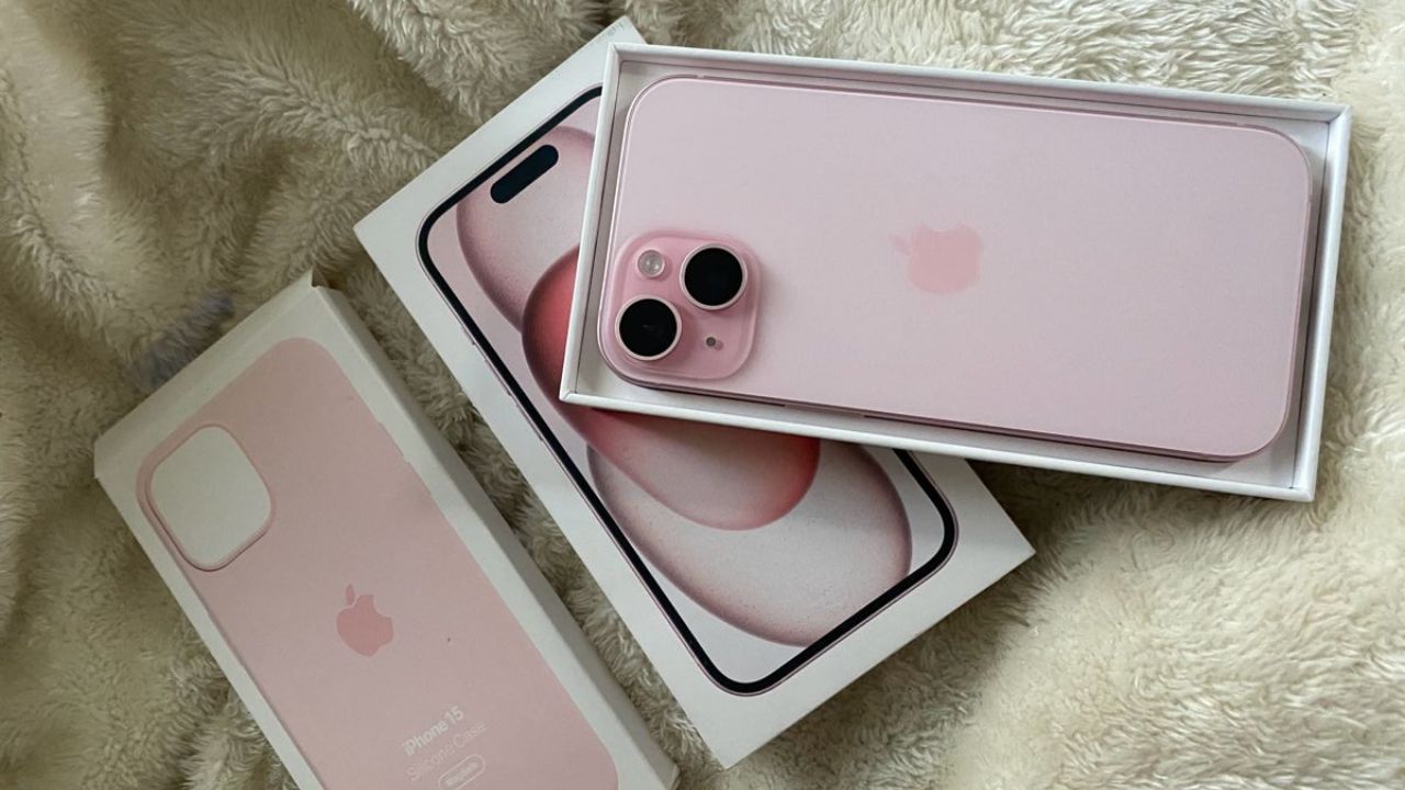 भारतात iPhone चा कहर! जगातील तिसरं सर्वात मोठं मार्केट बनला देश, या मॉडेल्सना मिळतोय जबरदस्त प्रतिसाद