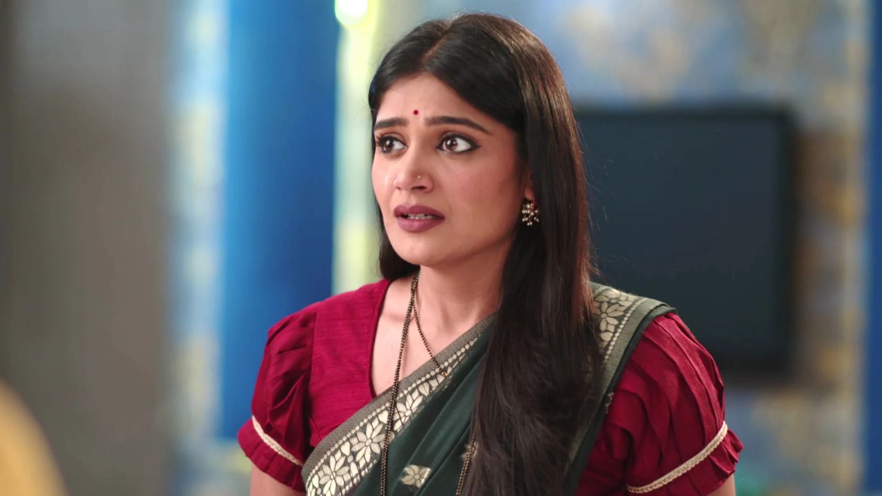 ईशा केसकर ‘लक्ष्मीच्या पावलांनी’ मालिकेतून पडली बाहेर? नवी अभिनेत्री येताच ठोकला रामराम