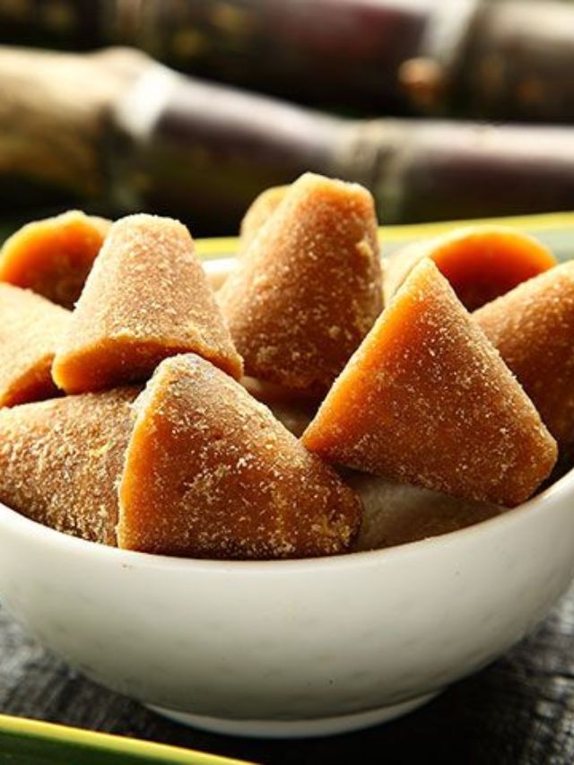 गूळ खाण्याचे काय आहेत आरोग्यदायी फायदे