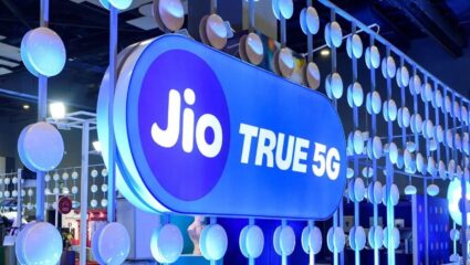 TRAI Report October 2025: Jio ने मारली बाजी, 20 लाख नवीन यूजर्स जोडले! Airtel नेही दाखवली आपली ताकद