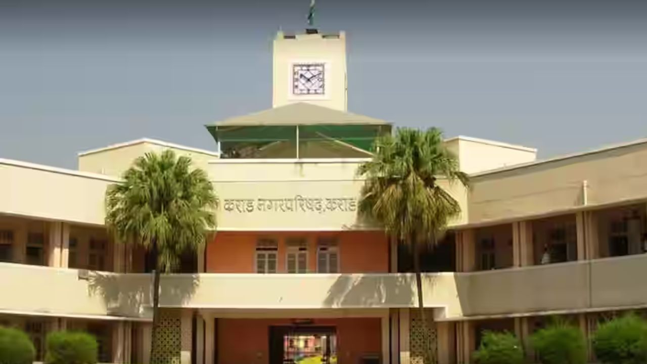 Kolhapur News : निवडणुकीत स्थानिक पातळीवरच भूमिका घ्या; निवडणुकीच्या पार्श्वभूमीवर जिल्ह्यांतील पदाधिकाऱ्यांचा निर्णय