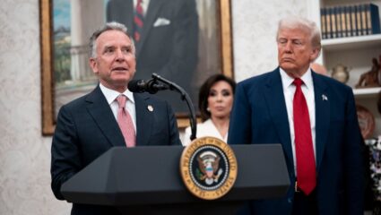 Transcript : ‘Trumpना प्रशंसा आवडते, म्हणून जेव्हा Putin फोन करतात…’ लीक फोन कॉलमुळे आंतरराष्ट्रीय राजकारणातील गुपिते उघड