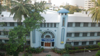 बालदिनानिमित्त मुंबईतील शाळांमध्ये विशेष उपक्रम! कुठे शिक्षक उतरले नाटयमंचावर तर कुठे मनोरंजनातून मिळाला जागतिक संदेश