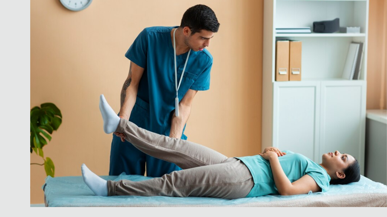 बक्कळ पैसा कामवायचाय? मग बना स्पोर्ट्स फिजिओथेरपिस्ट! पैसेच पैसे