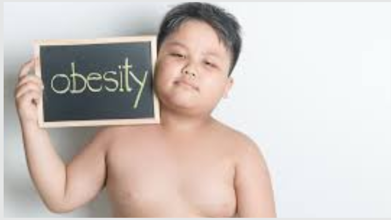 गोलूमोलू असणे म्हणजे Cuteness! पण असतात गंभीर परिणाम… आपल्या मुलांवर लक्ष द्या