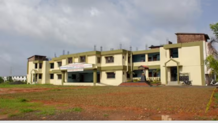 Juchandra College: व्यसनमुक्तीसाठी जूचंद्र कॉलेजच्या युवकांचा निर्धार! अंमली पदार्थविरोधी घेण्यात आली शपथ