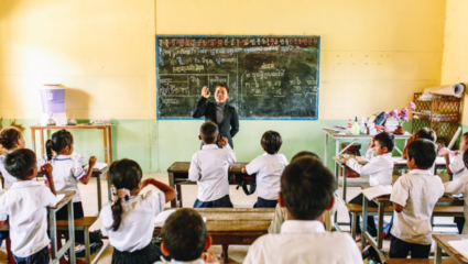इंग्रजी शाळांतील शिक्षकांनाही मतदानाचा हक्क मंजूर! सुधारित सूचनेनुसार हे शिक्षक पात्र