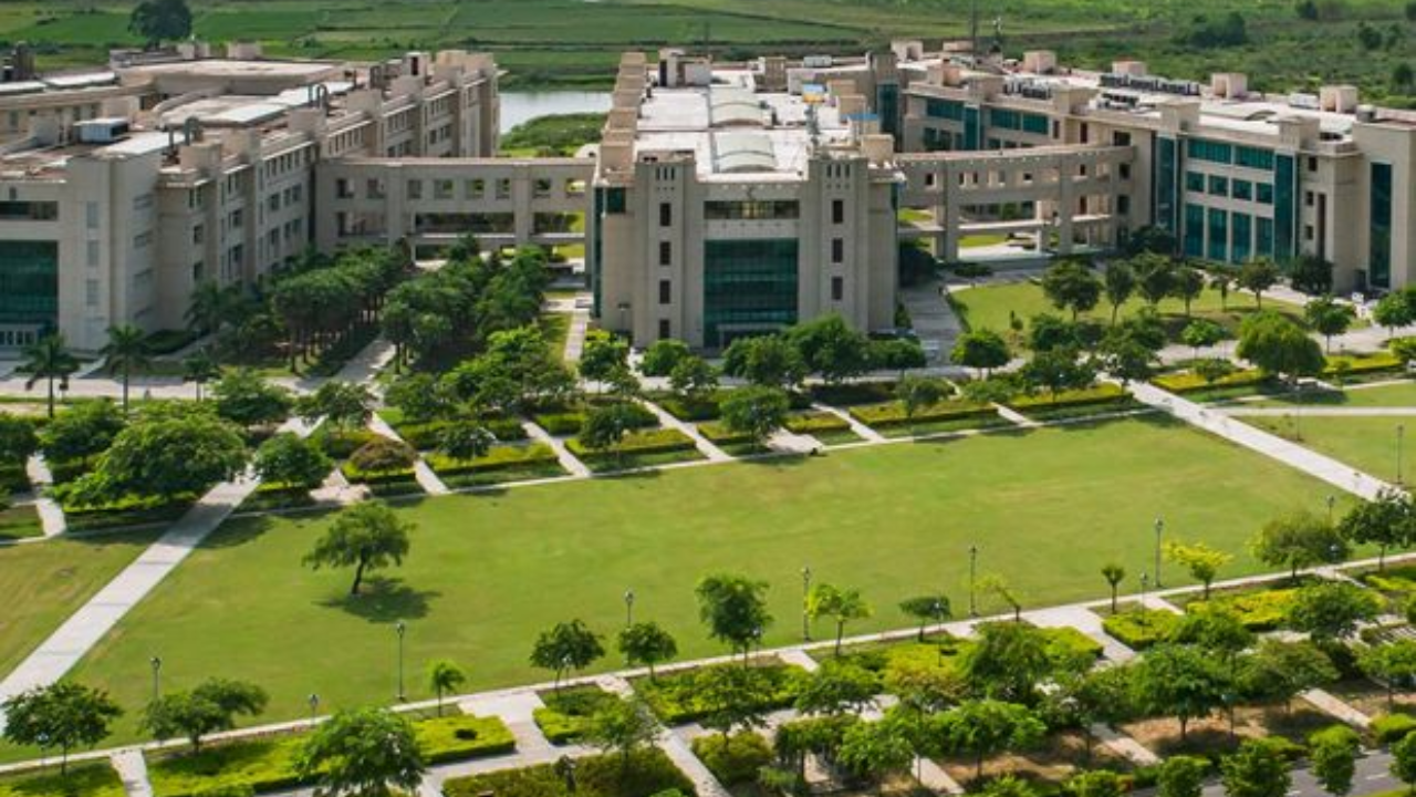 सर्व खासगी आणि डीम्ड विद्यापीठांचे देशव्यापी ऑडिट करण्याचे आदेश! कार्यपद्धतीवर मोठे प्रश्नचिन्ह