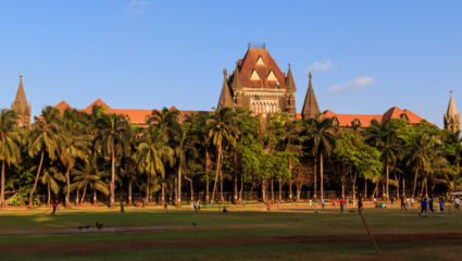 मुंबई हाय कोर्टात जॉब! ‘या’ तारखेपर्यंत करा अर्ज