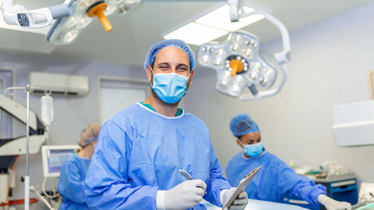 वैद्यकीय शिक्षण करणाऱ्या विद्यार्थ्यांची सर्जन विभागाकडे पाठ! छोटीशी चूक पडते महागात म्हणून…